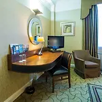 The Queens Otel