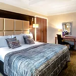 The Queens 4*