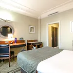 The Queens Otel