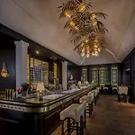 The Queens Otel 4*