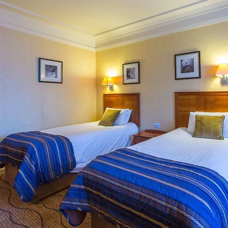 ホテル The Queens