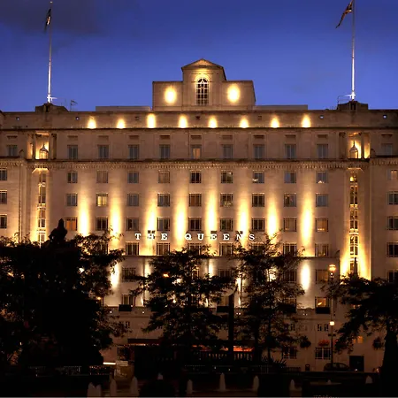 The Queens ホテル 4*