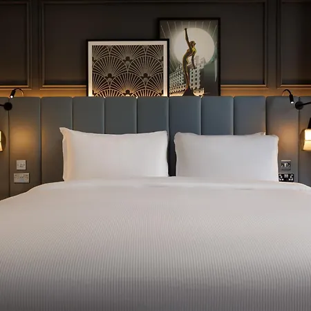 The Queens Hotel 4*