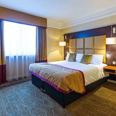 The Queens Hotel 4*