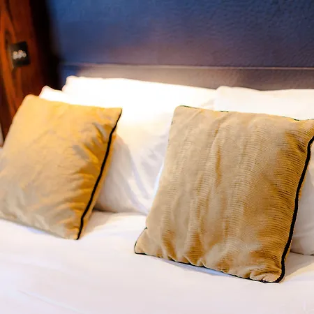 The Queens 4* Leeds (West Yorkshire)