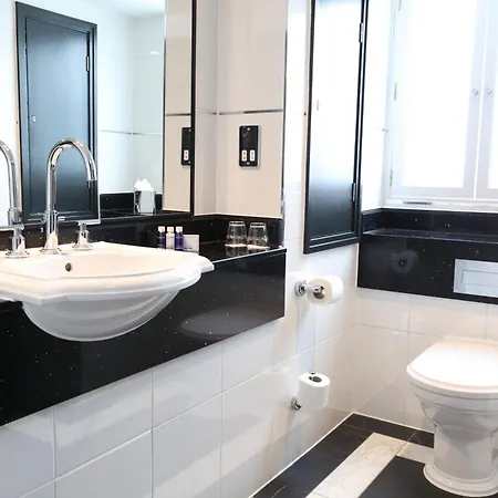 The Queens Λιντς