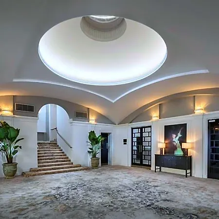 The Queens Hotel 4*