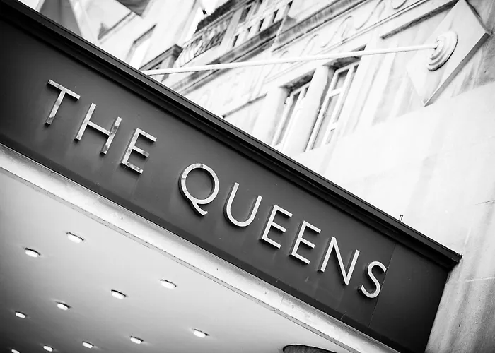 The Queens Szálloda