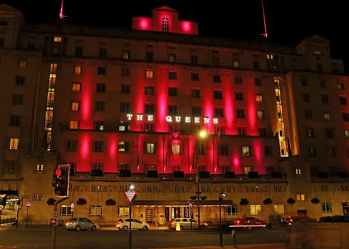 The Queens Ξενοδοχείο 4*