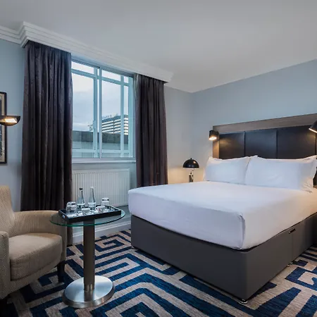 The Queens Hotel