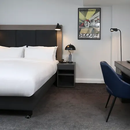 The Queens 4*