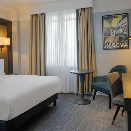 Hotel The Queens 4*