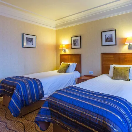 Hotel The Queens