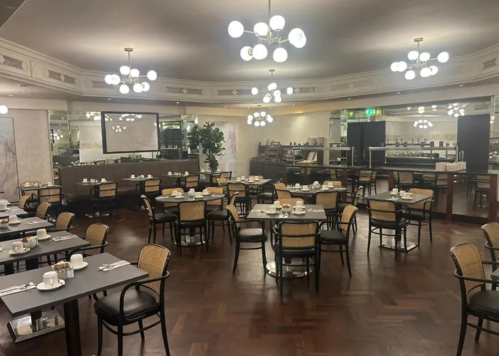 Hotel The Queens Leeds (West Yorkshire)